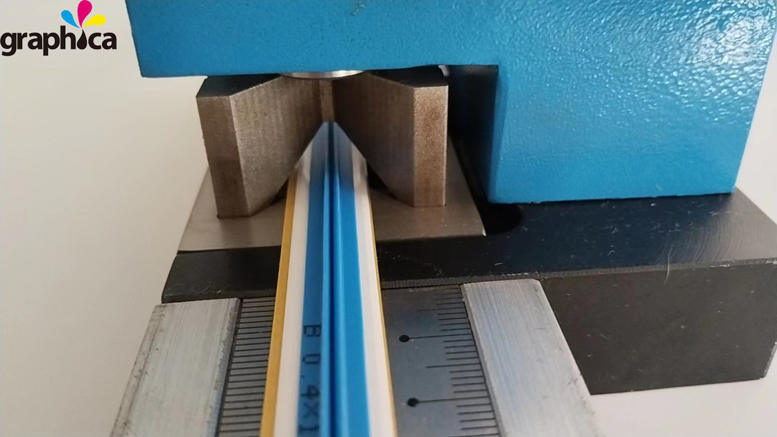 Erleben Sie präzise und glatte Schnitte mit YQ-50N Druckschneidemaschine Creasing Matrix Cutter