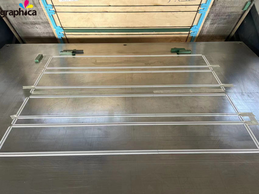 Bestseller Blaue Outbox Graphische Kunststoff-Druckschneidemaschine für Druckmaterial