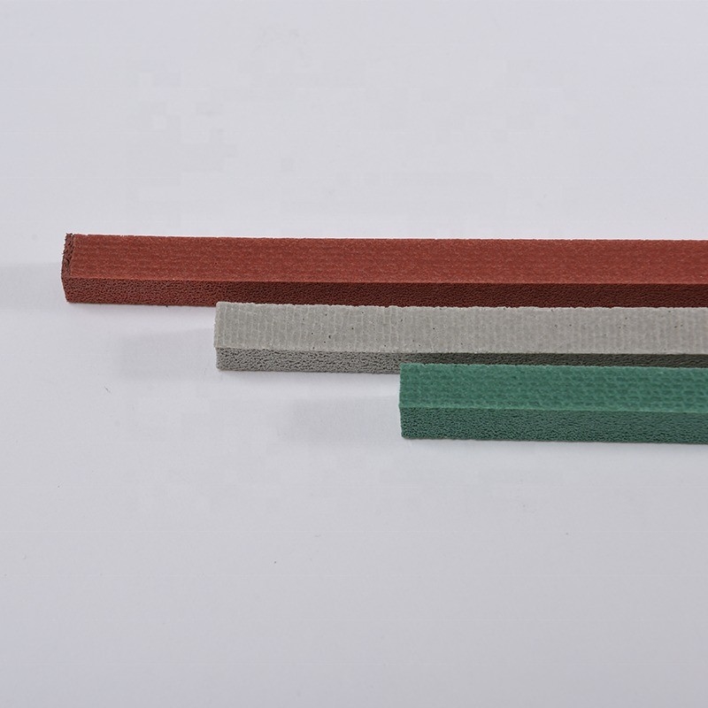Hochelastic Die Cutting Ejection Gummibleche in Rot für offene Zelle Gummi Flat Sperrholz Stahl Regel Die Cutting