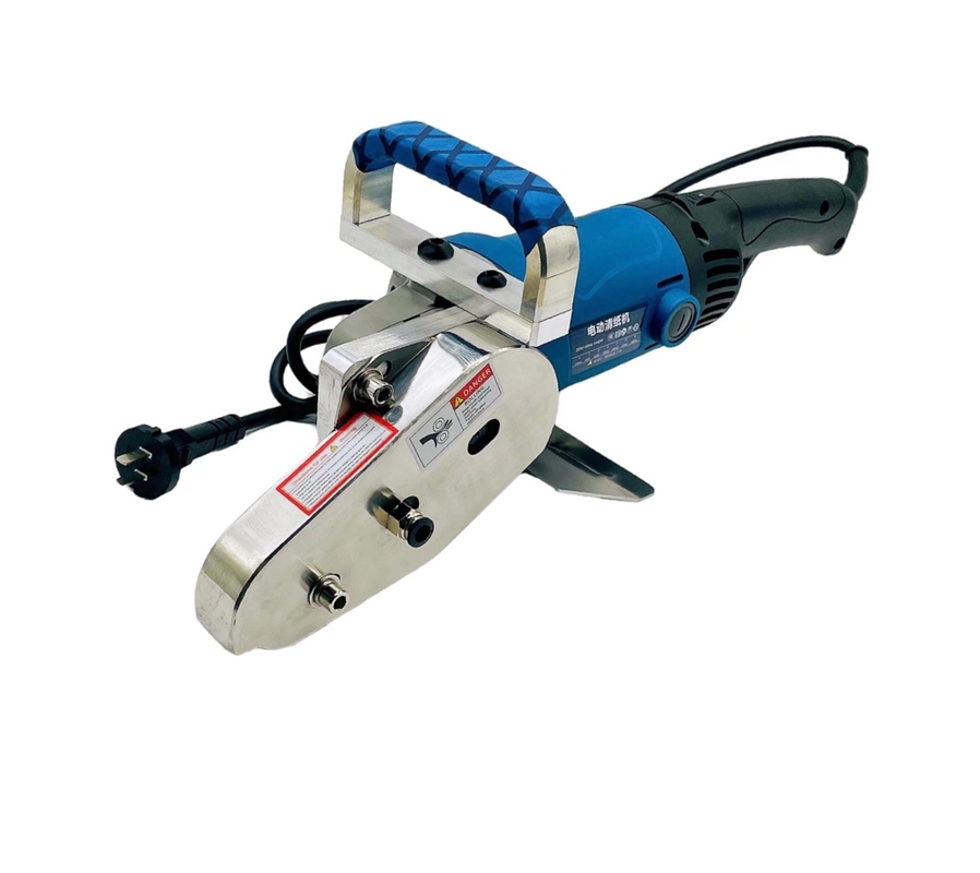 Bei der Herstellung von Abfallkartons werden die Abfallboxen der Stripper-Maschine hergestellt.
