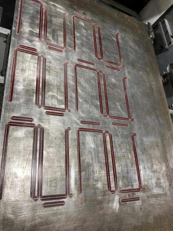 GRB0.7X1.7mmC Manuelles Druckschneiden Kreuzungsmatrixkanal für 20000-50000-faches Streichen