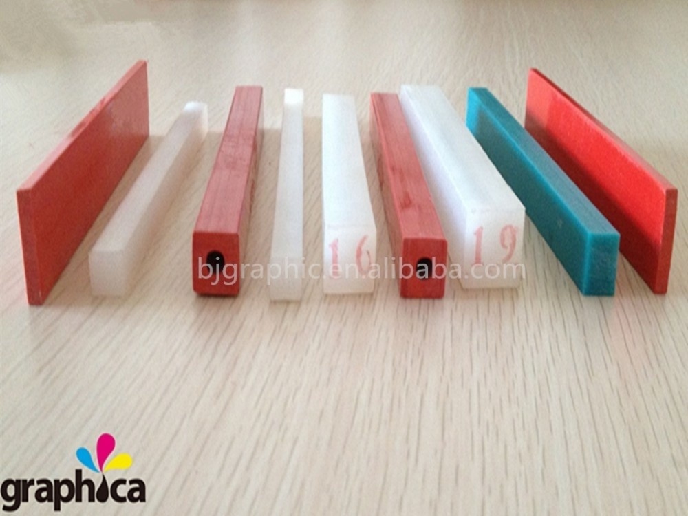 Präzisionsschneidmaschine Rot PVC/PE Polarschneidstäbchen für in Graphic Beijing 2021