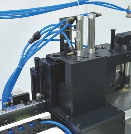 Videotechnische Unterstützung Stahlbalkenbieger für Graphic10 und Stahlregel Schneidmaschine